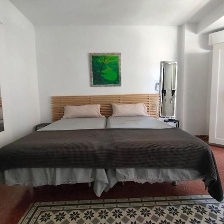 Flat2 Studio 150M From The Beach With Pool 토레델마르 외부 사진